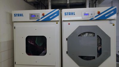 Caritas Textilpflege - Industriewaschmaschinen aus Stahl